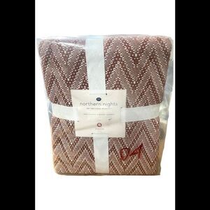 Northern Nights 100% Cotton Printed Chevron Blanket King Clay